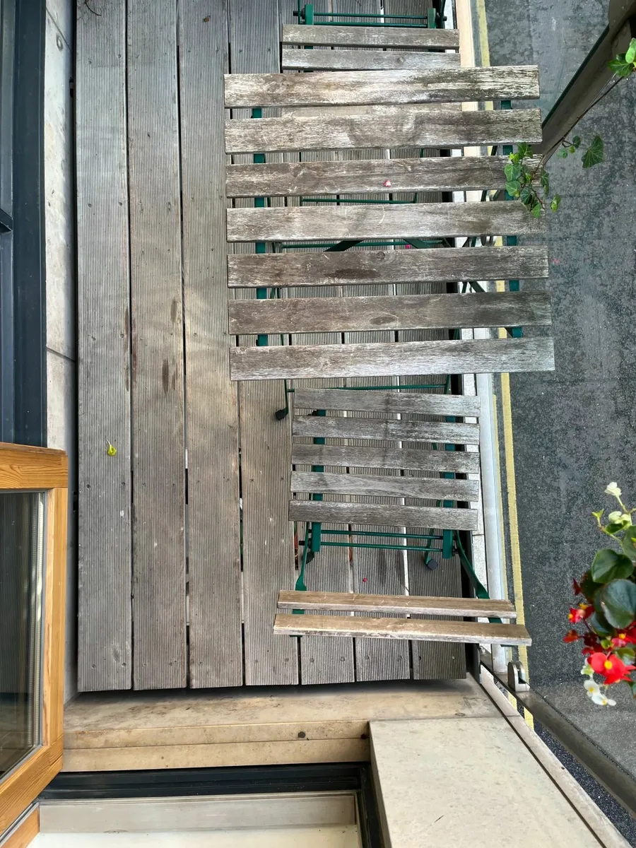 Charming Bistro Set for Balcony or Garden - Image 4
