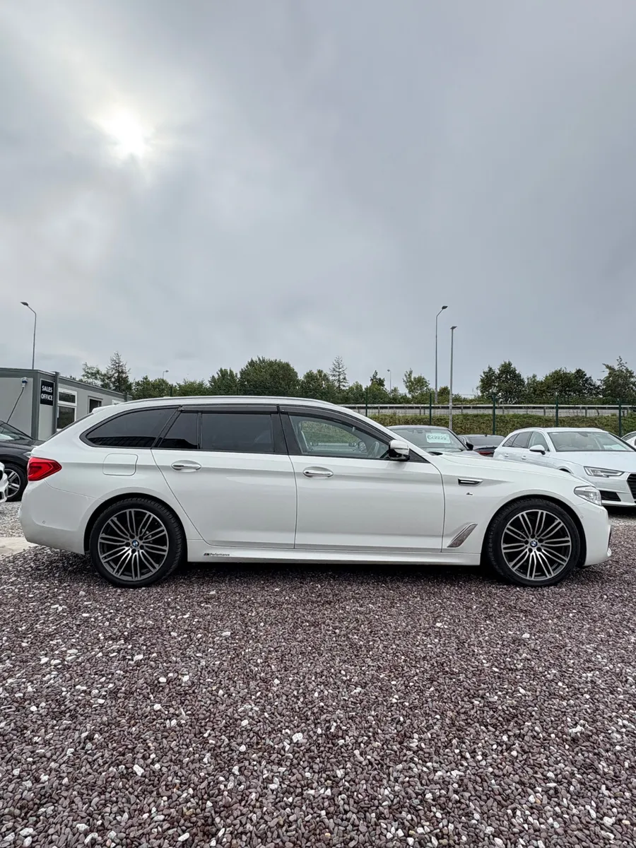 BMW 523D / 520D Touring 2017 Low KM - Image 2