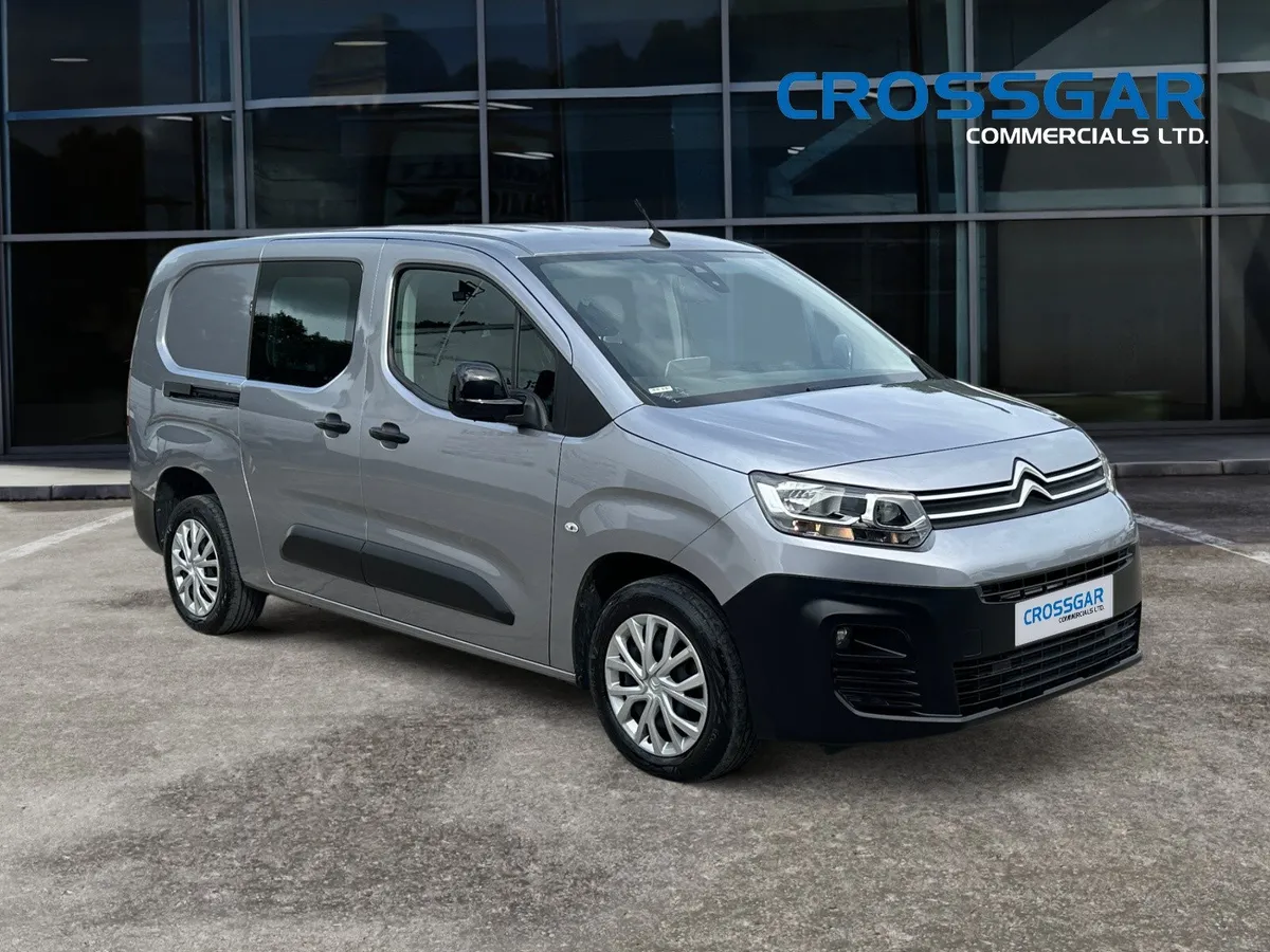 Citroen Berlingo Crew Van Reversing Camera Sat-Nav - Image 1