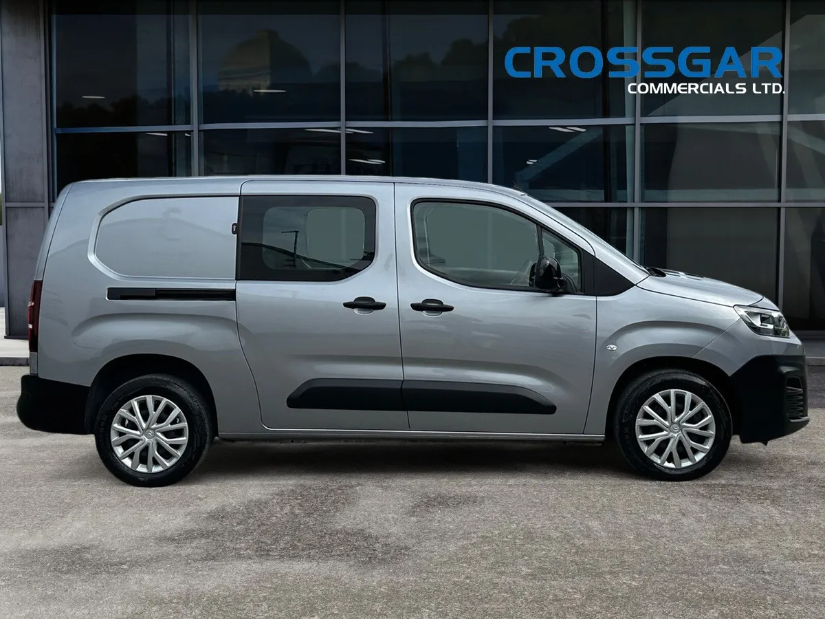 Citroen Berlingo Crew Van Reversing Camera Sat-Nav - Image 3