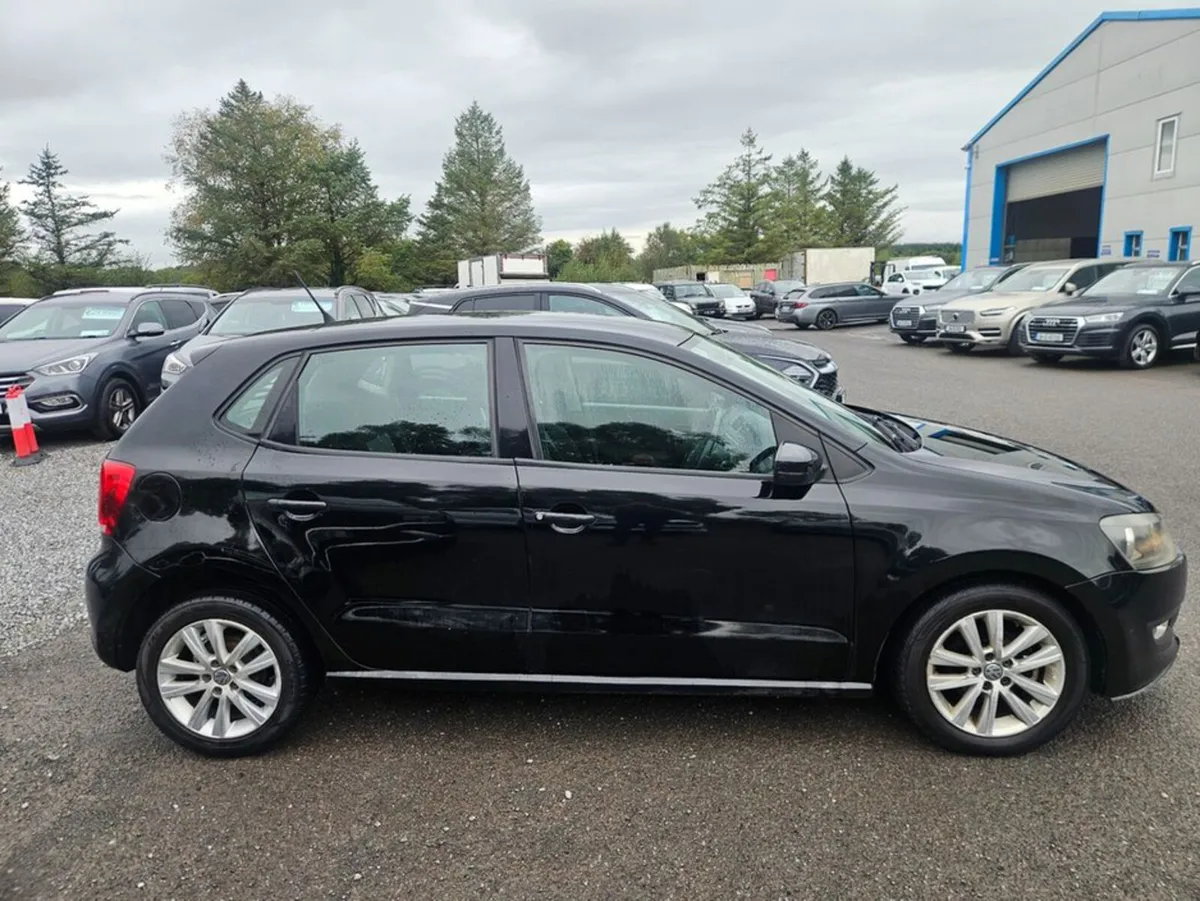 Volkswagen Polo TL 1.2 M5F 60HP 5DR - Image 2