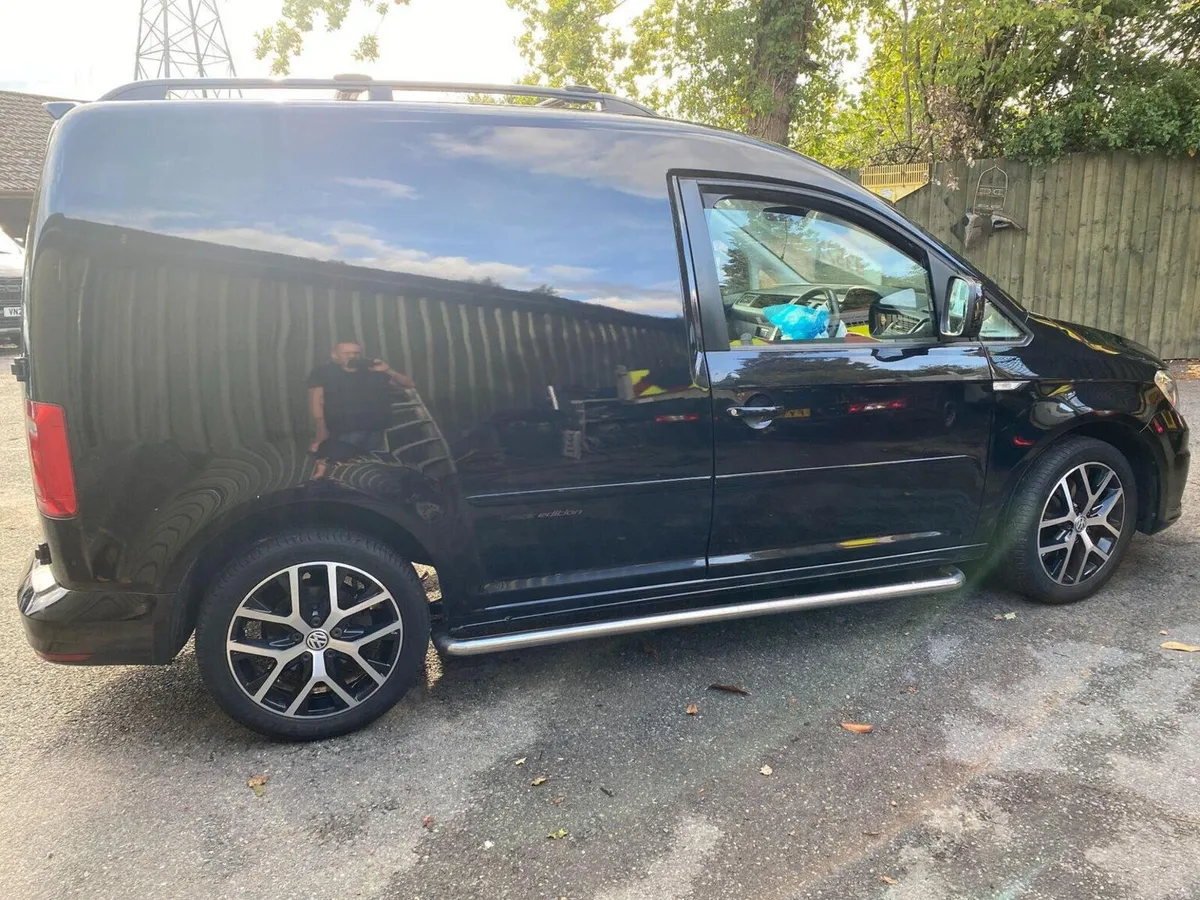 Vw Caddy 2017 black edition - Image 1