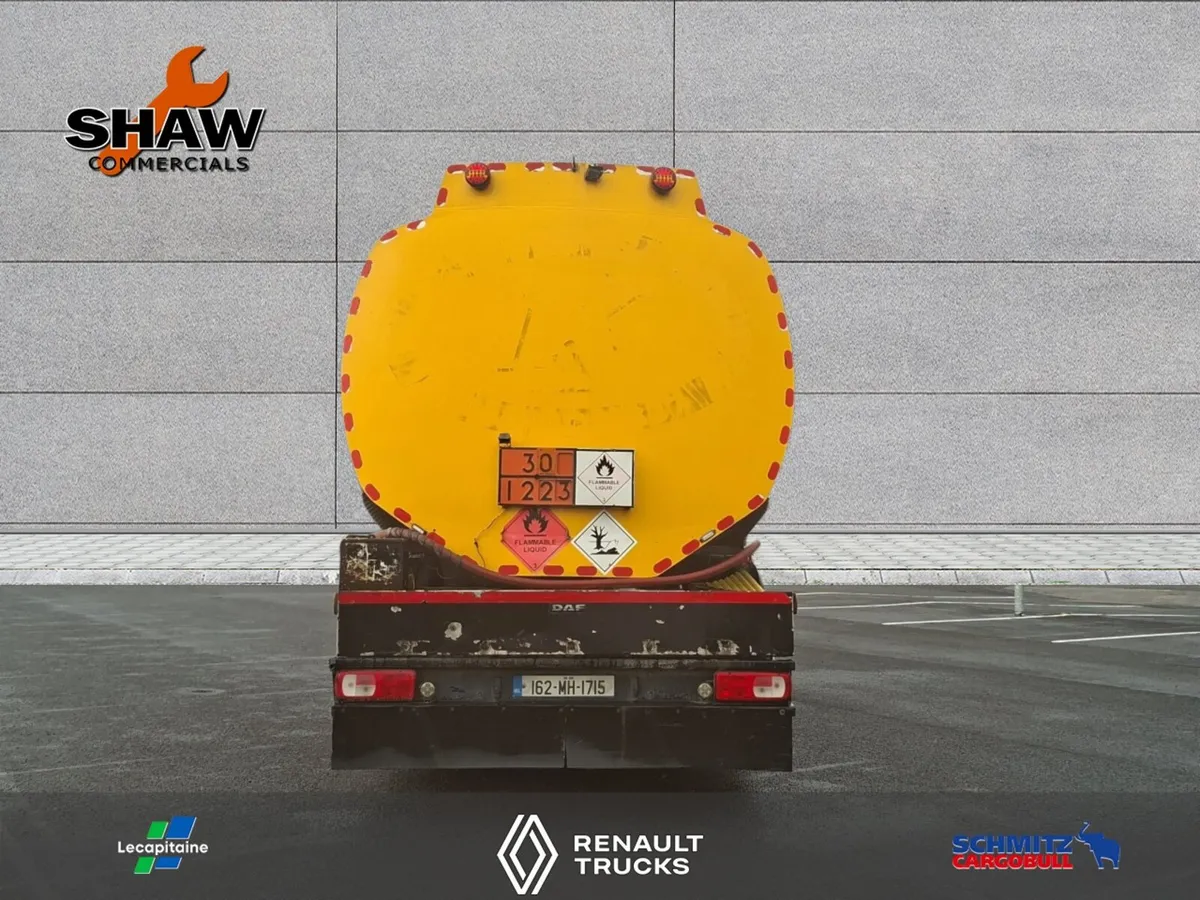 DAF oil Lorry - Image 4
