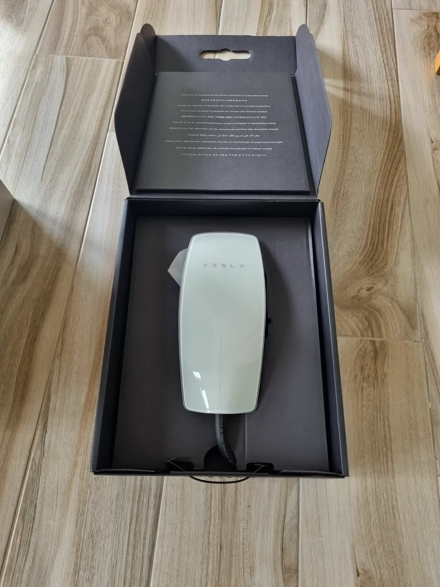 EV Charger - Image 4