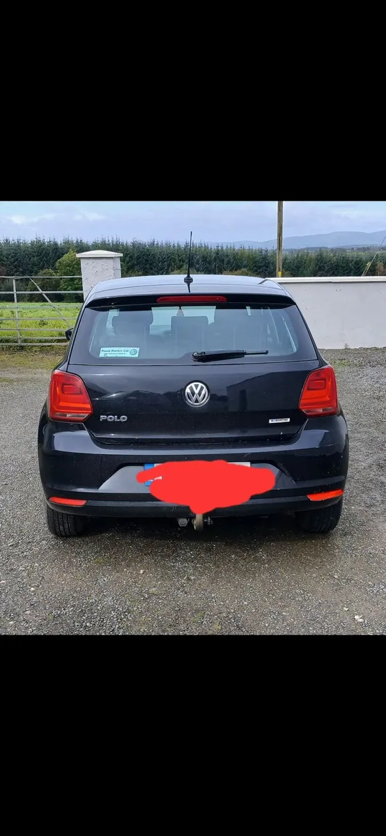 Volkswagen Polo 2015 - Image 2