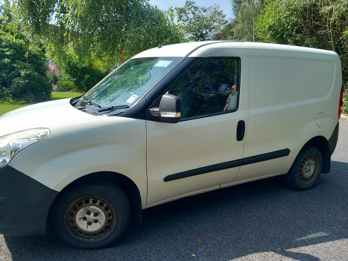 Opel Combo 2018 - Image 2