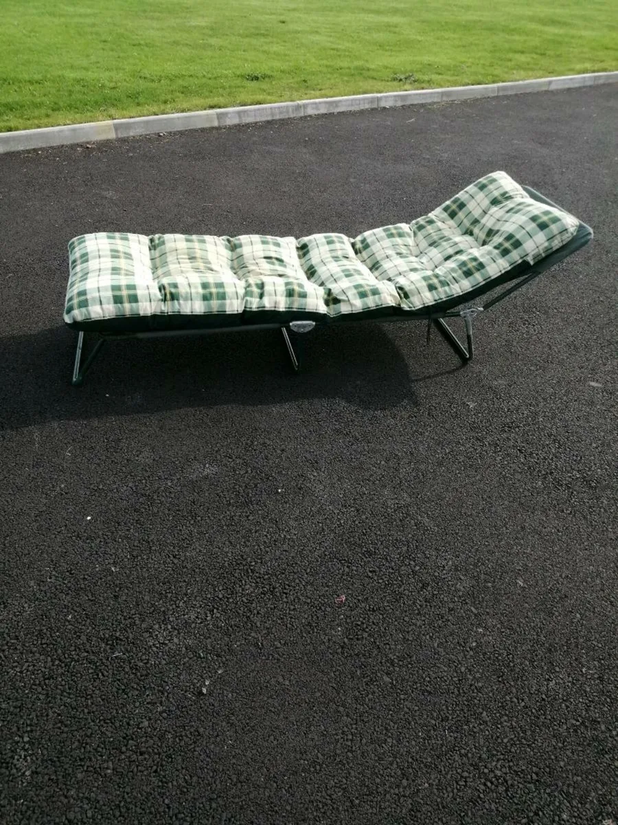 Reclining sun lounger - Image 1