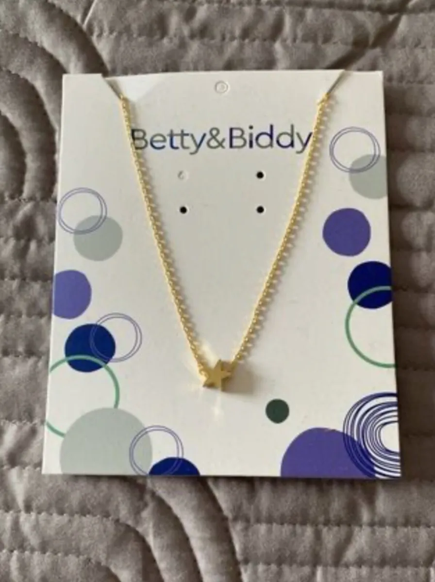 Necklace - Star - Betty and Biddy - Image 1