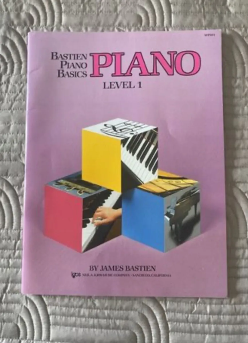 Piano book - Bastien Basics - Image 1