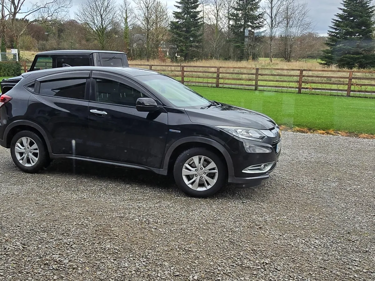 Honda Vezel 2015 - Image 2