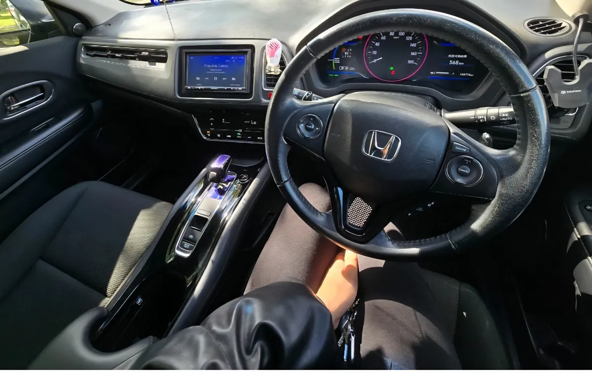 Honda Vezel 2015 - Image 4