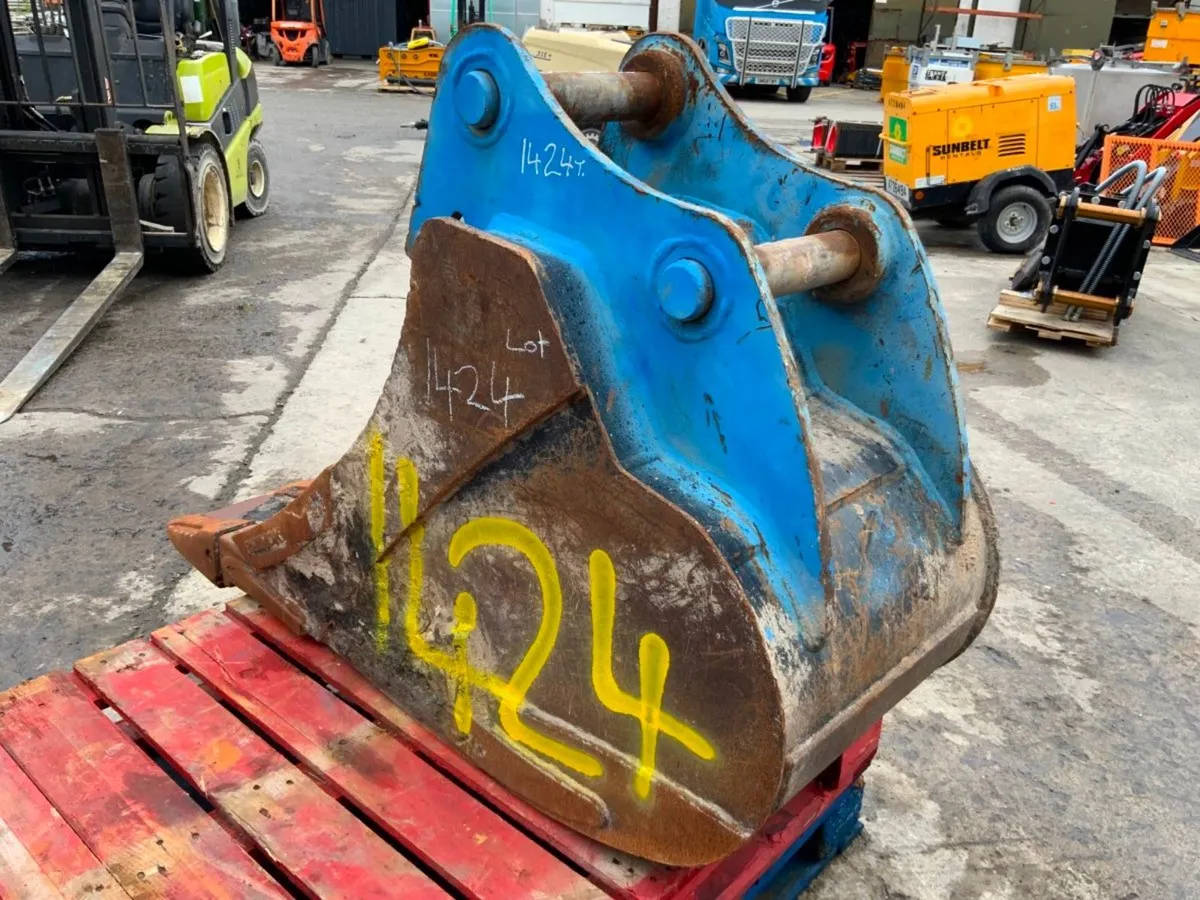 24" RHINOX DIGGING BUCKET....65mm PINS....1424t. - Image 4