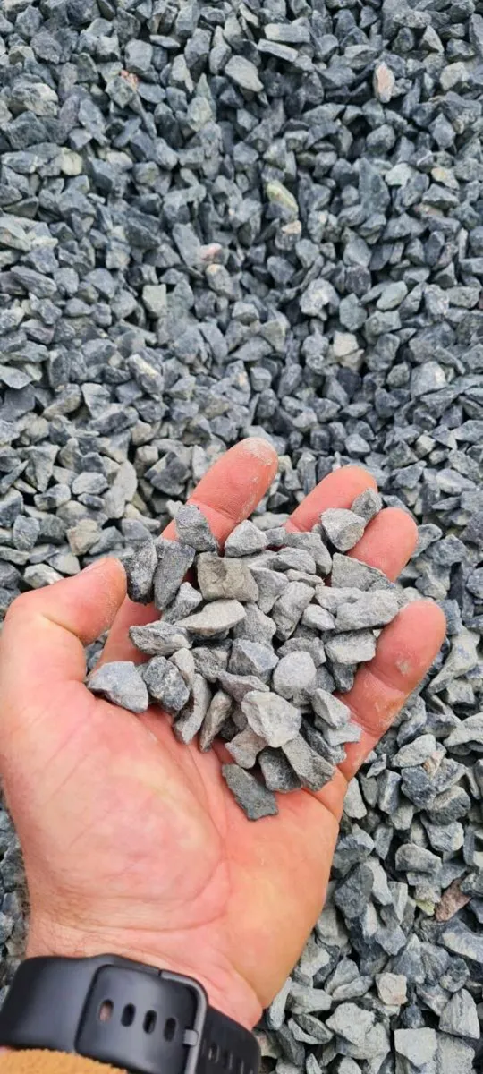 804 Stone, sand ,gravel etc.. - Image 4