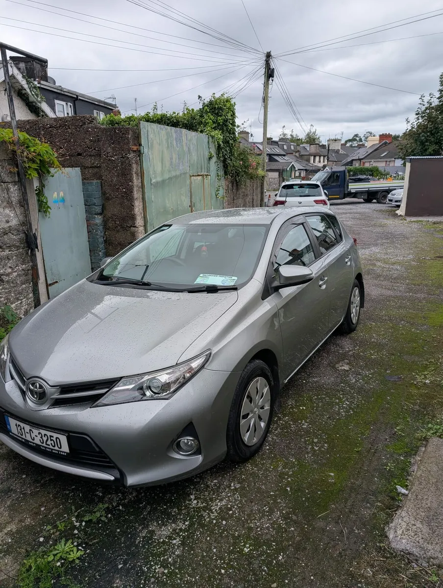 Toyota Auris - Image 2