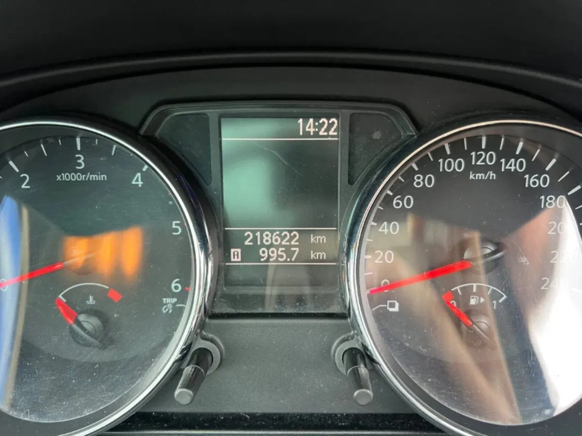 2014 Nissan Qashqai N-TEC 1.6 4X4 - Image 2