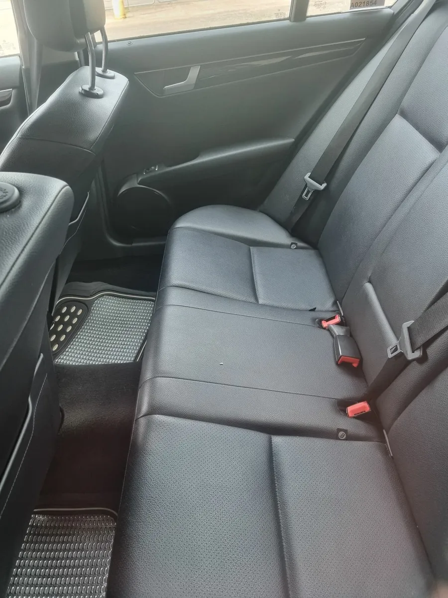 Mercedes-Benz C-Class 2012 - Image 3