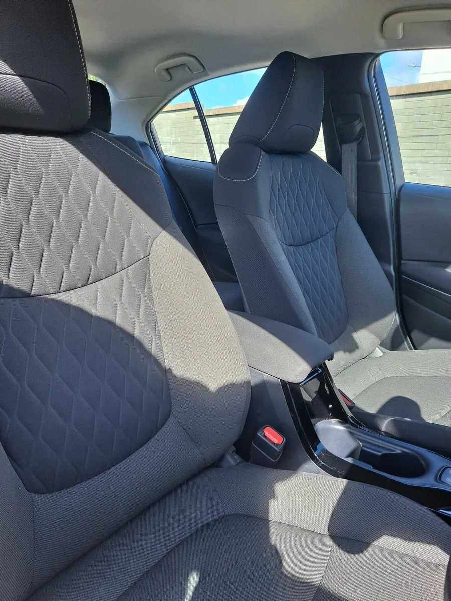 Toyota Corolla 2019 - Image 3