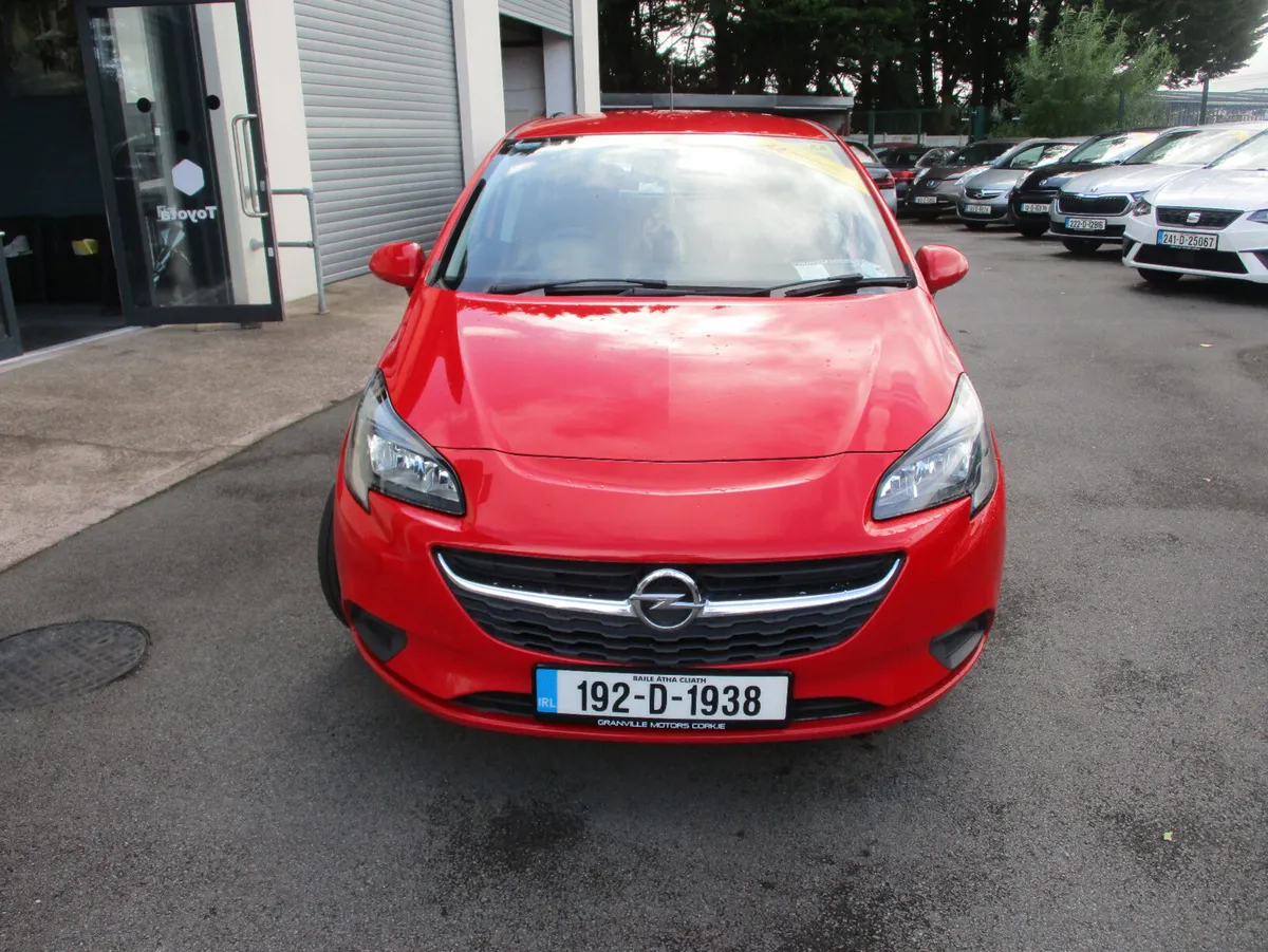 Opel Corsa E 1.4 Automatic  2019 - Image 2