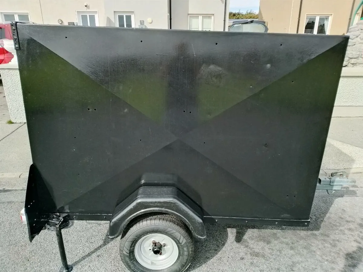 Trailer - Image 4