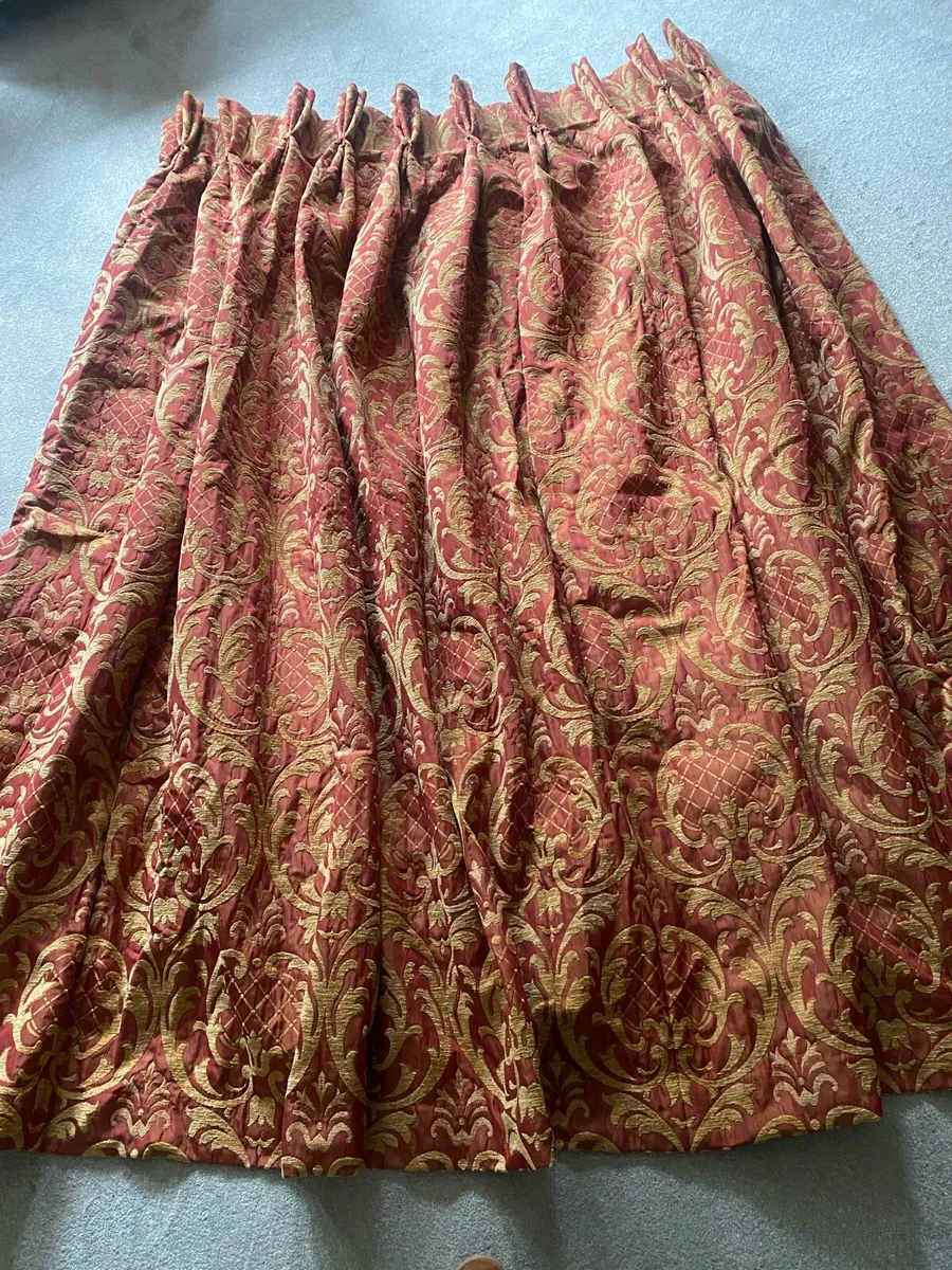 Curtains - Image 1