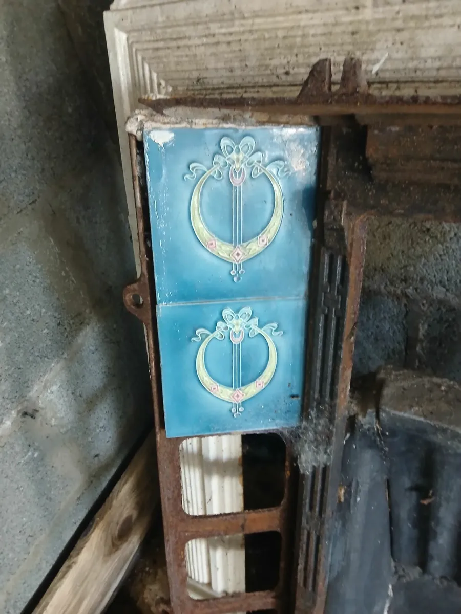 Antique fireplace - Image 2
