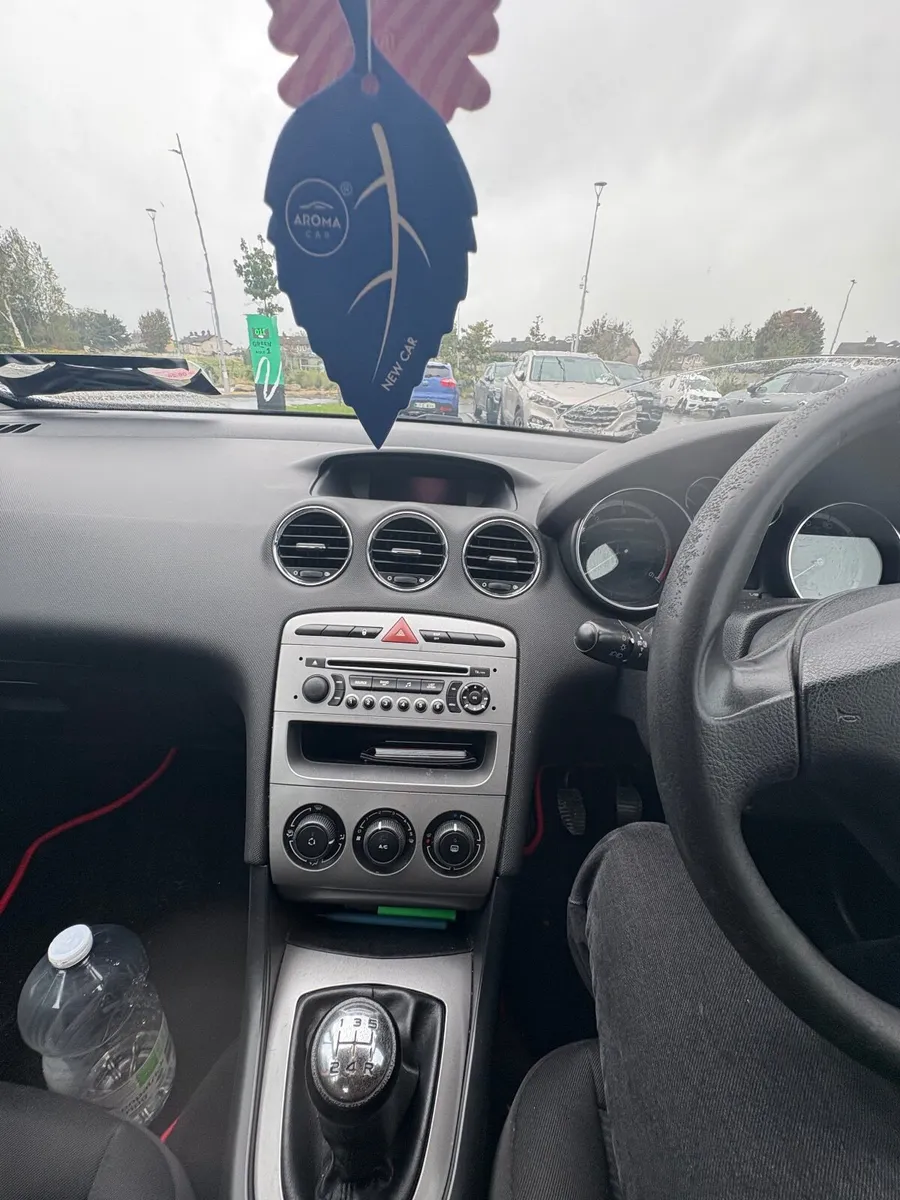 Peugeot 308 2011 - Image 1
