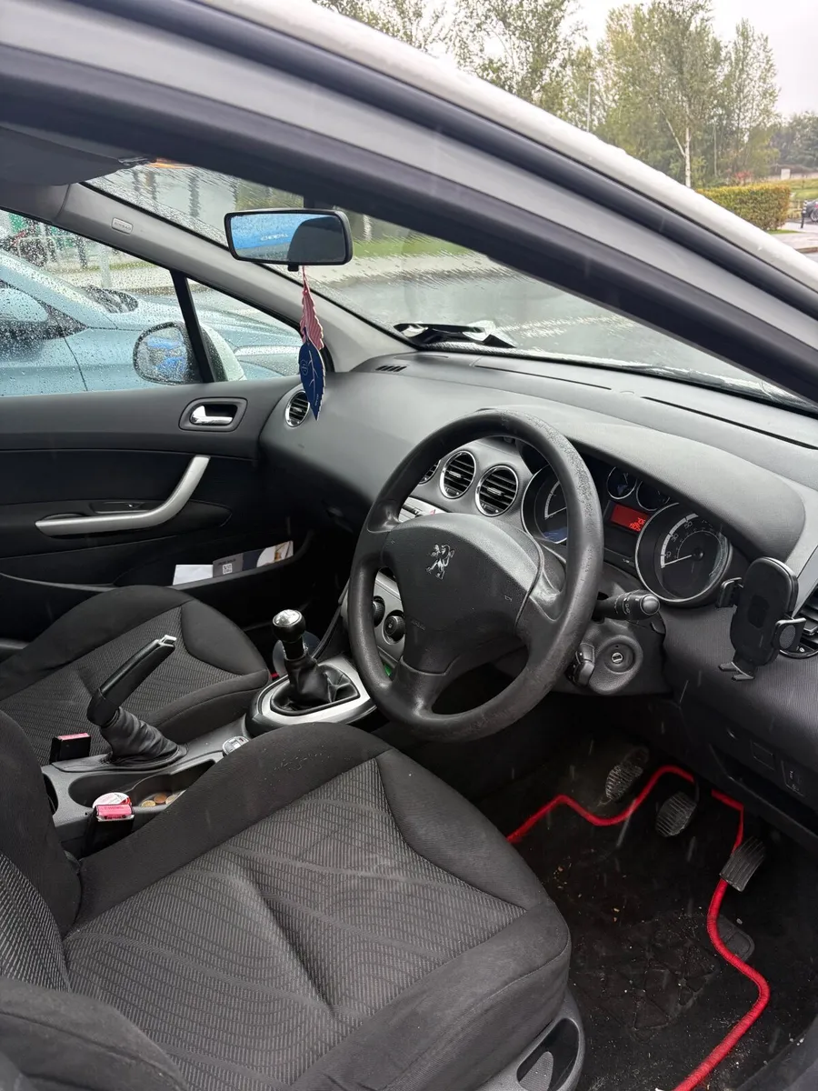 Peugeot 308 2011 - Image 3