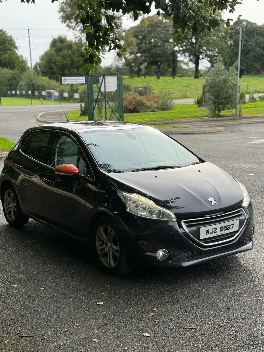 Peugeot 208 1.2 Roland Garros - Image 1