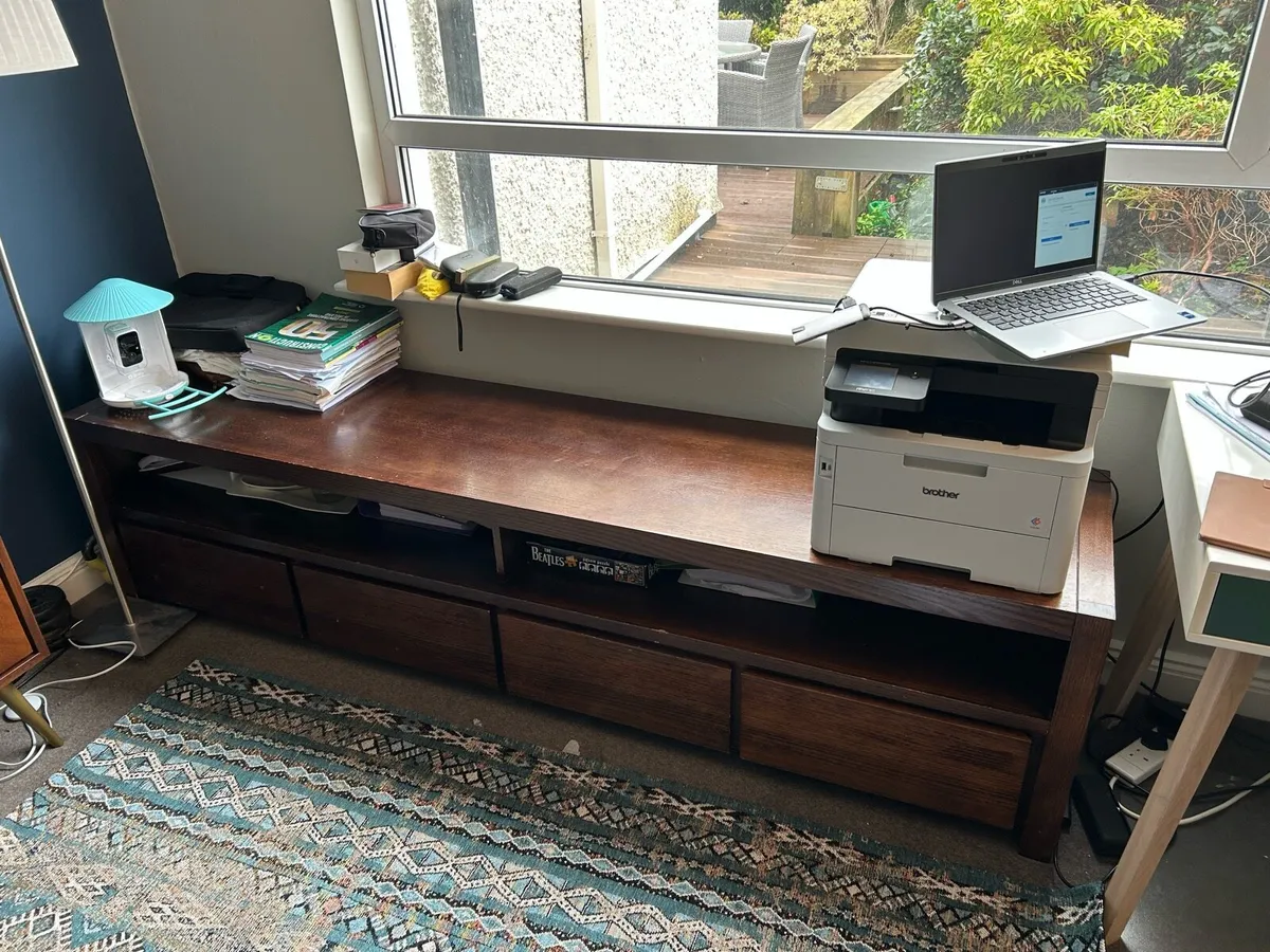 TV Unit