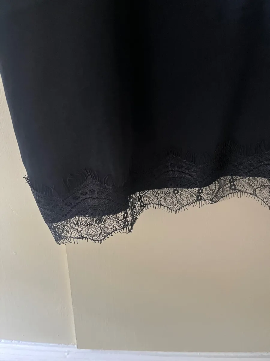 Gorgeous lace camisole - Image 2