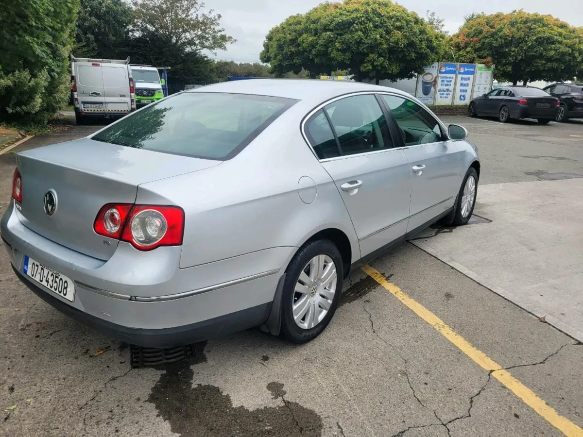 2007 petrol passat - Image 4