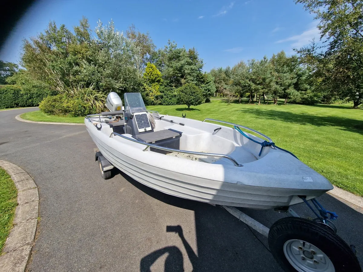 Pioner 15 Boat with Honda 25hp 4 stroke trailer - Image 4