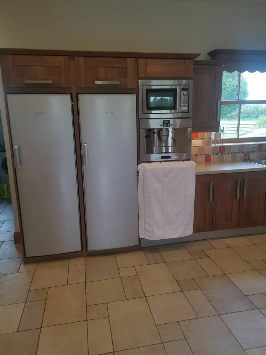 Complete Kitchen + Utility Rm Cupboards & Worktops - Image 3