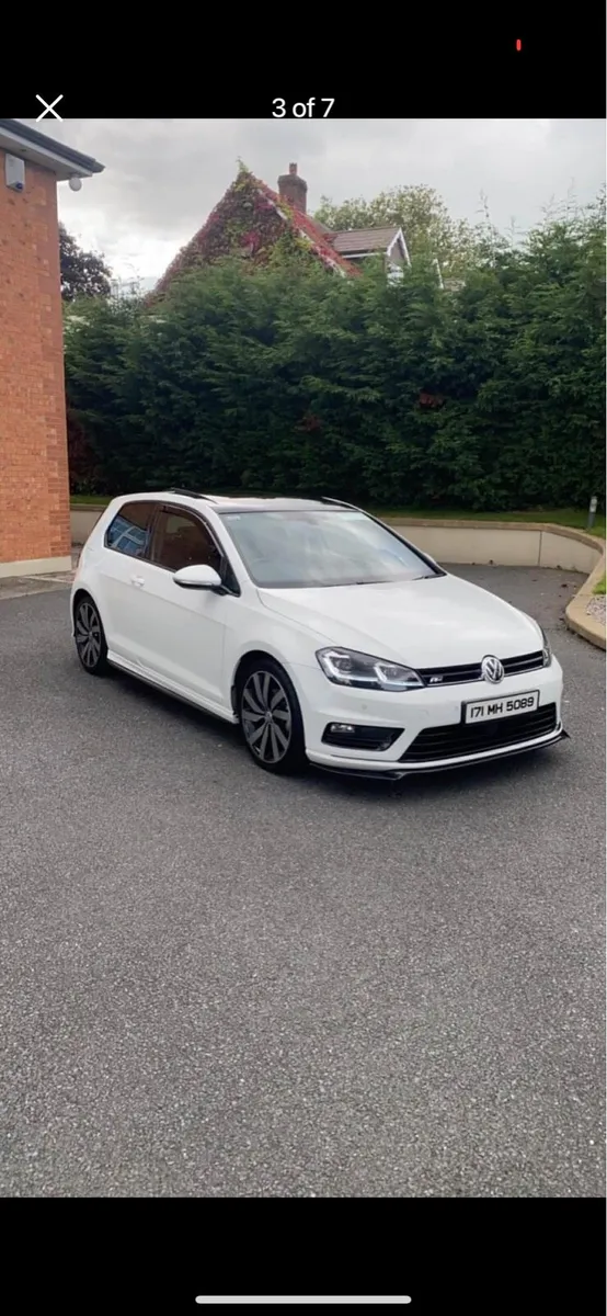 Volkswagen Golf R-Line (sunroof model) - Image 1