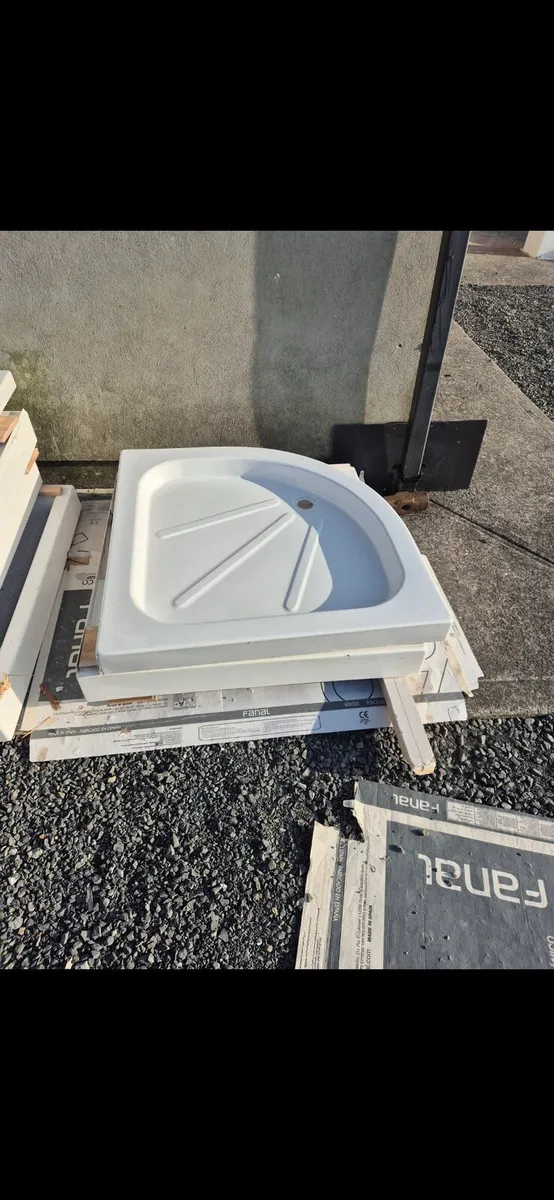 Shower Trays - Image 2
