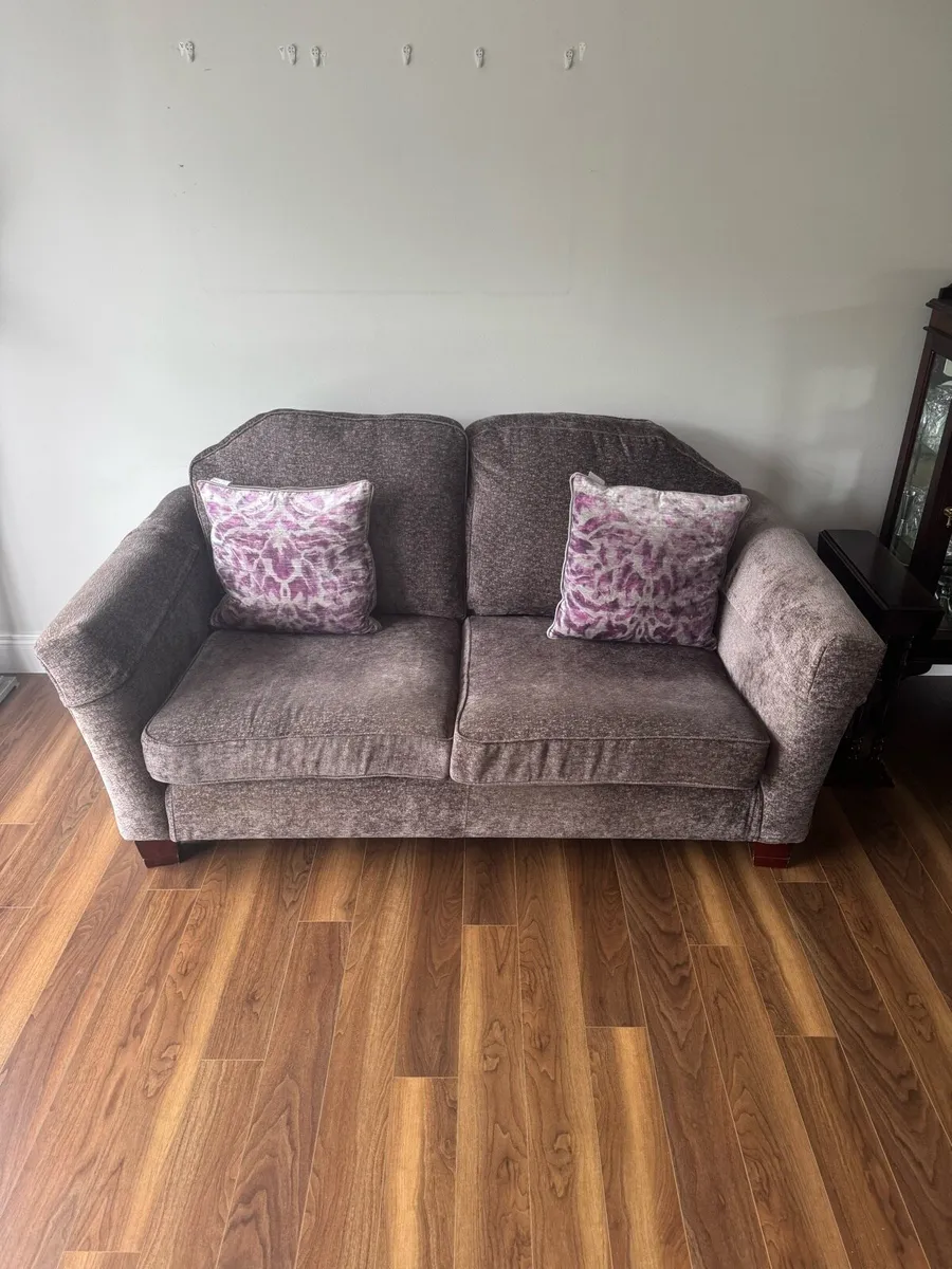 Furniture Set - Image 1