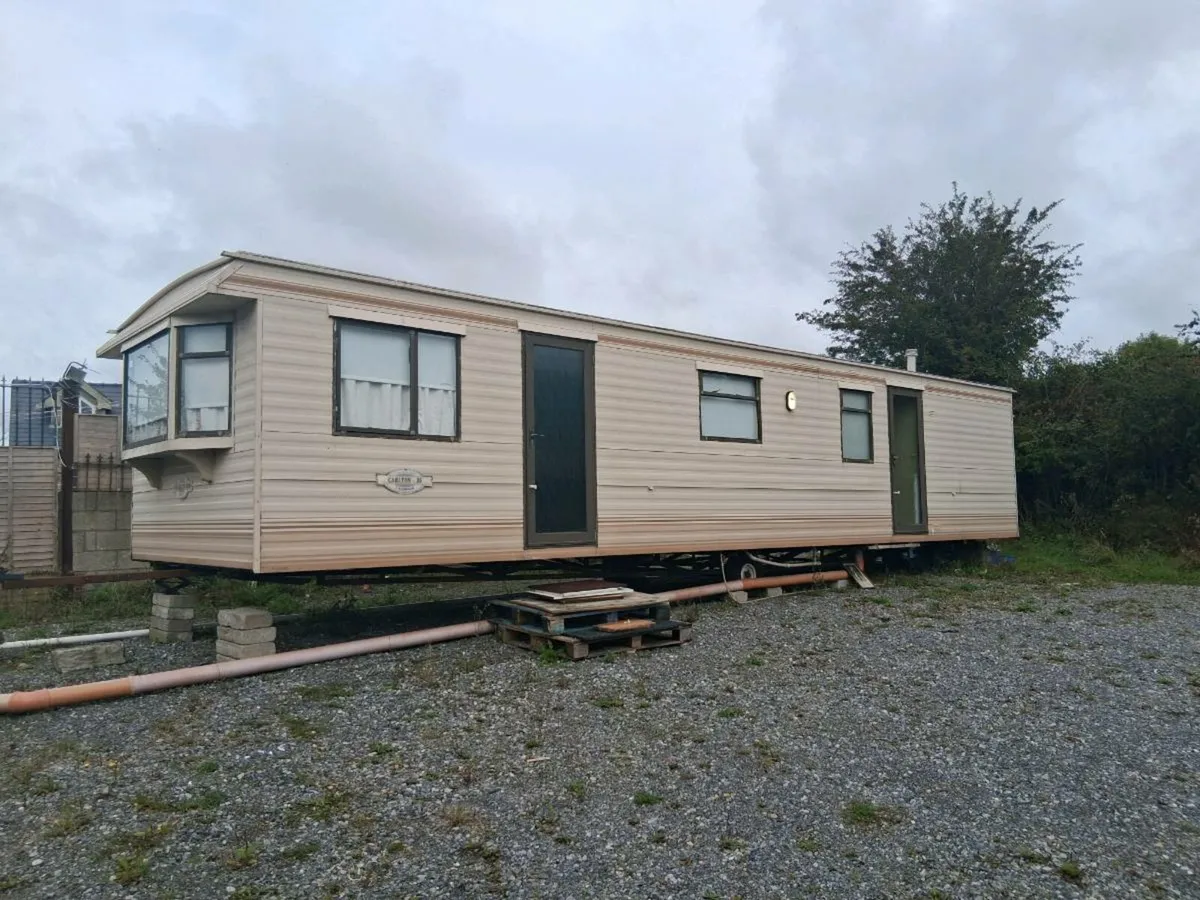2 bedroom unit  mint condition for rent - Image 1