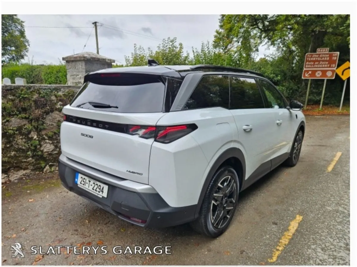 Peugeot 5008 GT Hybrid With Alcantara - Image 4