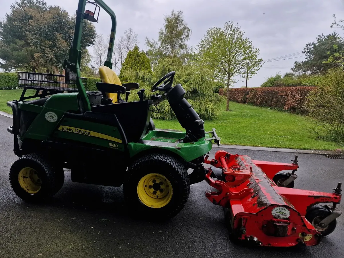 John Deere 1580 Ride on Mower Lawnmower - Image 4
