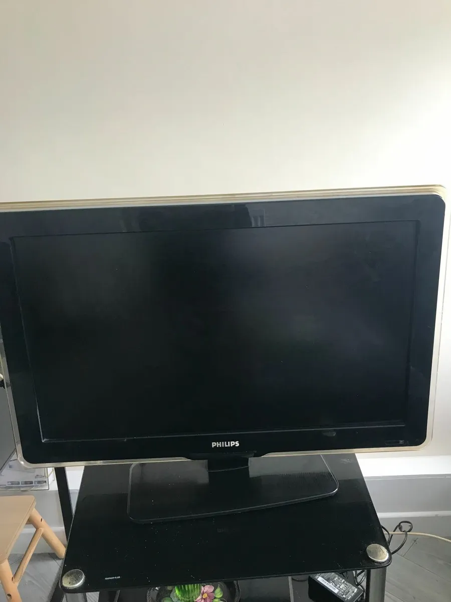 TV 32inches Philips Smart