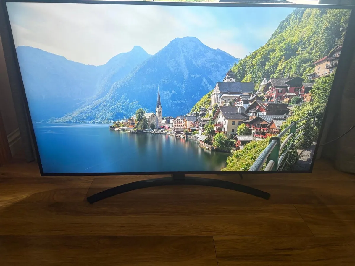 55 Inch LG Smart Tv - Image 3