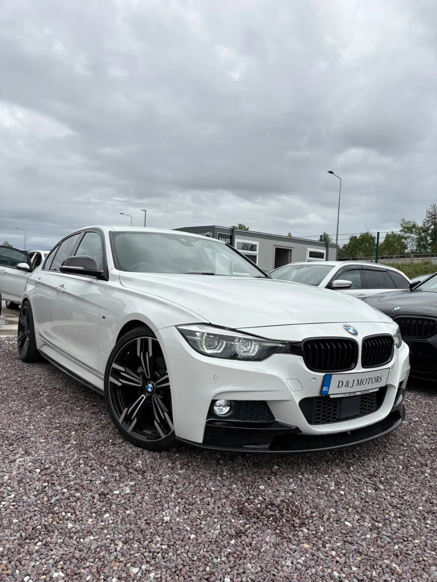 BMW 320i M Sport Automatic Shadow Edition 2018 - Image 1
