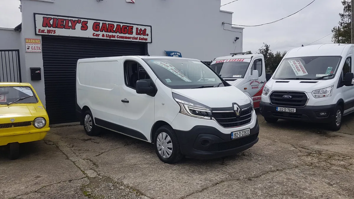 Renault Trafic 192D NEW MODEL 2.0LT 37KM VAT INVOI - Image 1