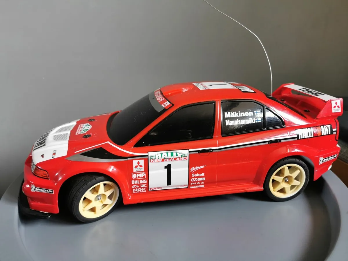 Tamiya Mitsubishi Lancer Evo VI 6 2014 Model Kit - Image 1
