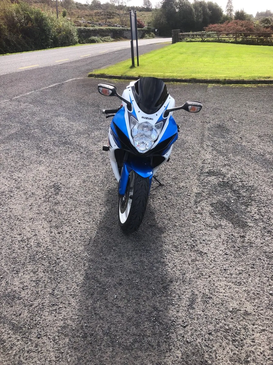 2011 GSXR 600cc - Image 3