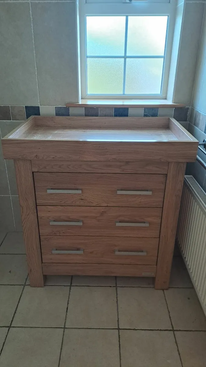 Charnwood Wooden Changing Table - Image 2