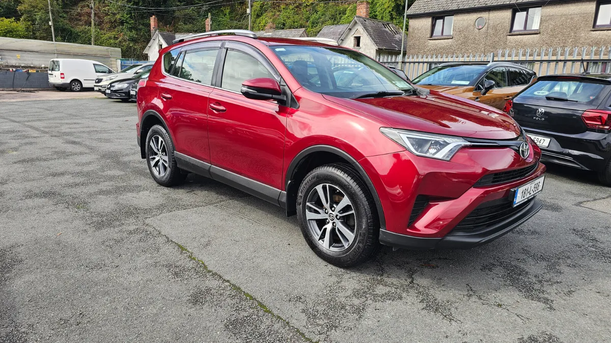 Toyota RAV4 2018  2.0 D-4D (143) 2WD Luna - Image 1