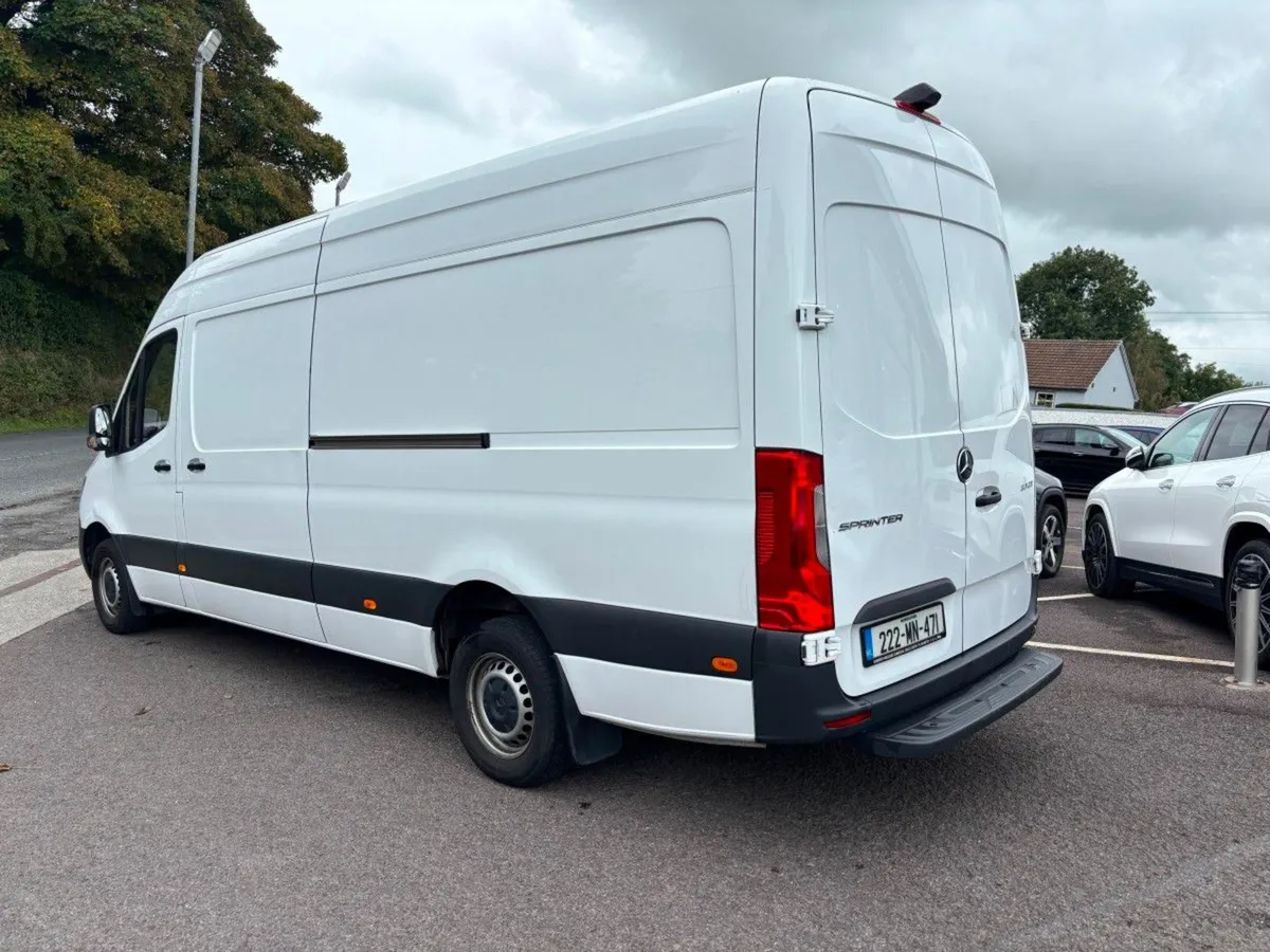 Mercedes-Benz Sprinter 317LWB High Roof - Image 3