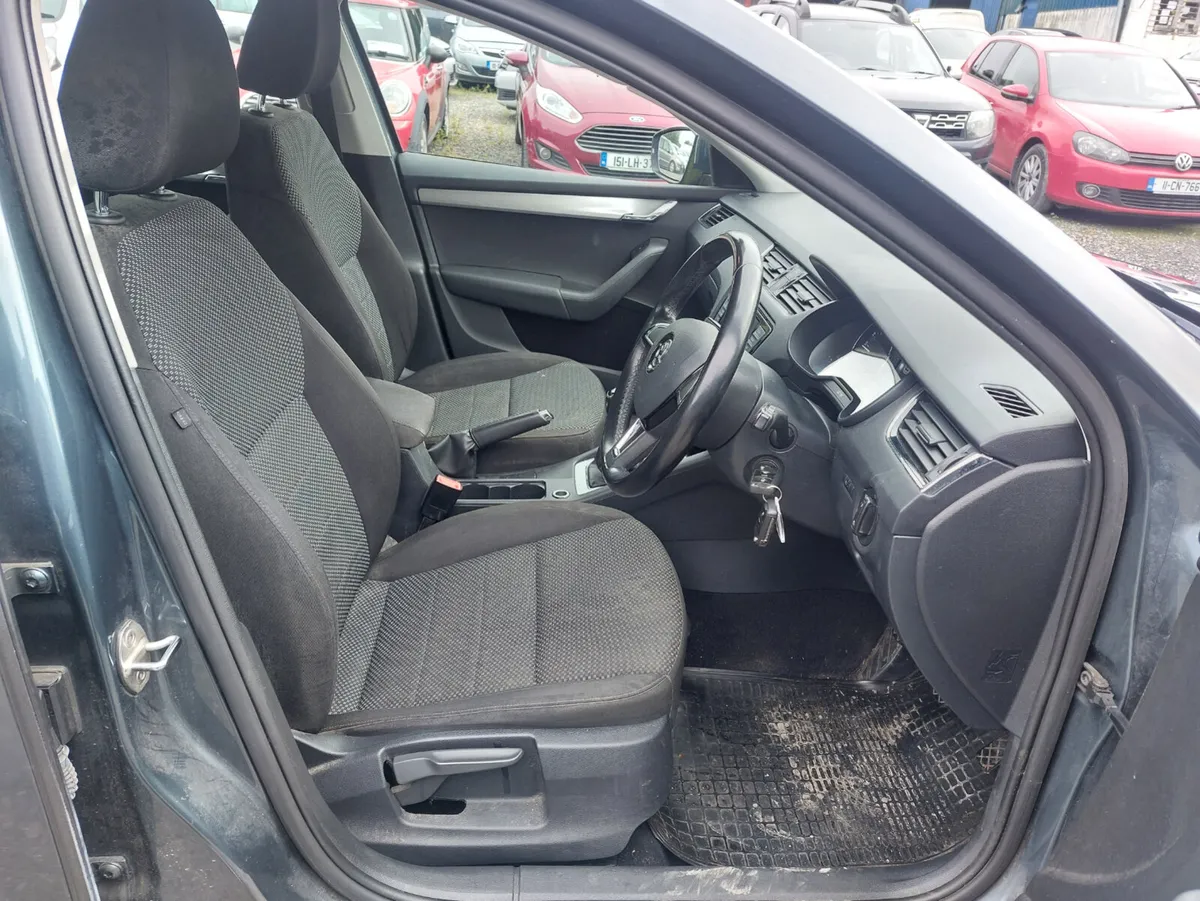 Skoda Octavia 2016 - Image 2