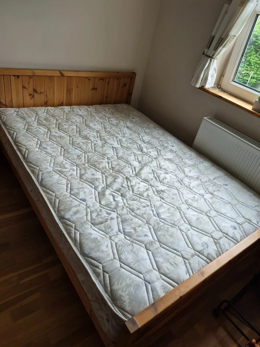 Double bed + mattress - Image 4